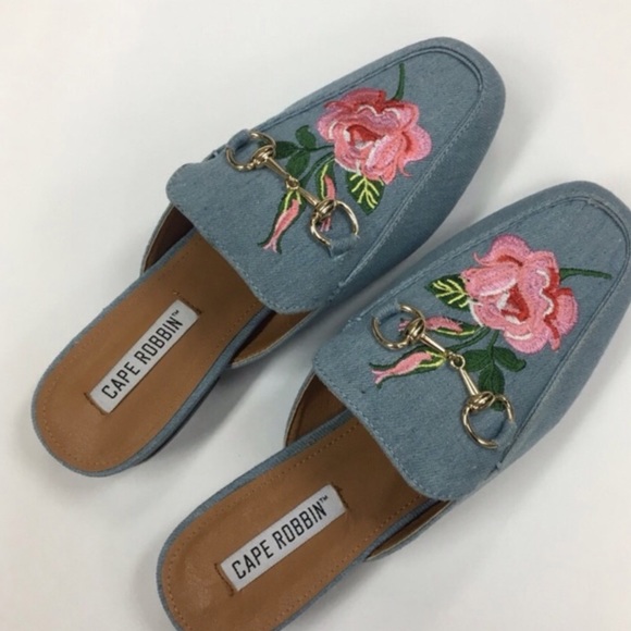 DEMIN FLORAL EMBROIDERED MULE FLATS - Picture 3 of 6